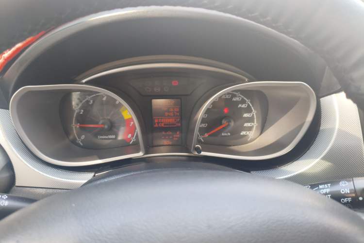 Used Oley Oley 2014 Hatchback 1.5L Manual Luxury Model
