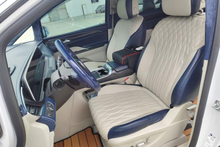 Used Buick GL8 2021 ES Landtrek 653T Comfort Edition
