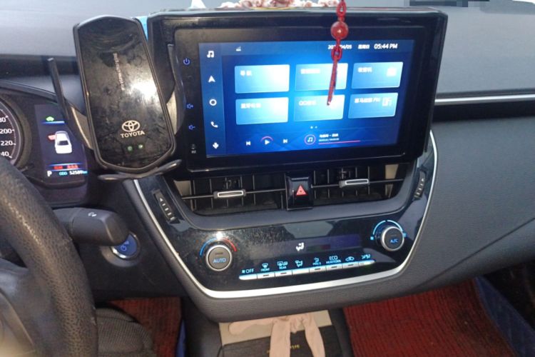 Used Toyota Corolla 2021 Dual-Motor 1.8L E-CVT Elite Edition Audio And AC Panel