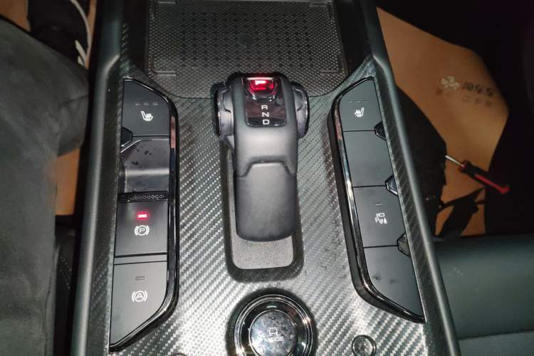 Used Haval Raptor New Energy 2024 Hi4 102 Pro Gear Lever