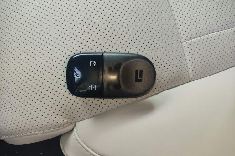 Used Polestones 01 2024 All-Purpose 7-Seater Standard Range Edition
