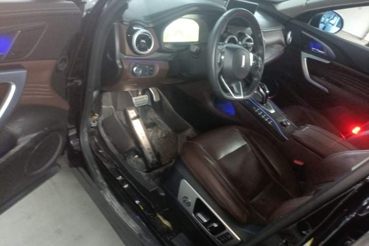 Used Wey VV7 2019 Upgraded Model 2.0T Flagship Version China V Standard