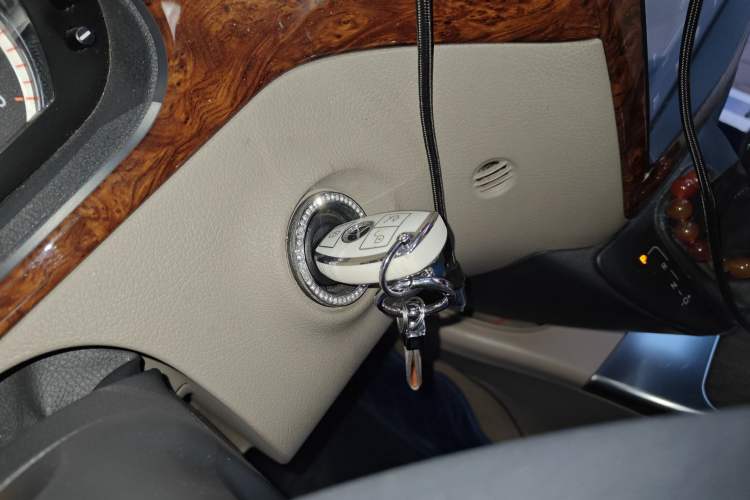 Used Mercedes-Benz Viano 2013 3.0L Comfort Edition Vehicle Key