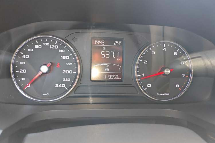 Used Roewe i6 2017 20T Automatic Internet Smart Edition