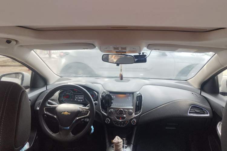 Used Chevrolet Cruze 2015 1.5L Manual Elite Edition