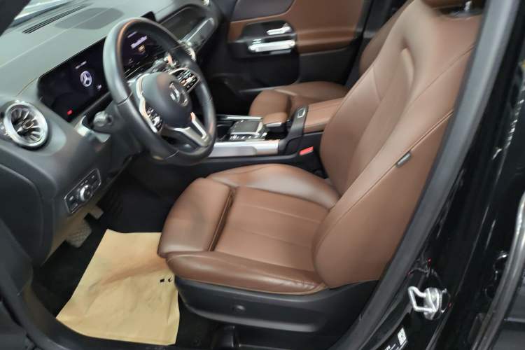 Used Mercedes-Benz GLB 2021 GLB 200 Dynamic Edition Left Front Seat