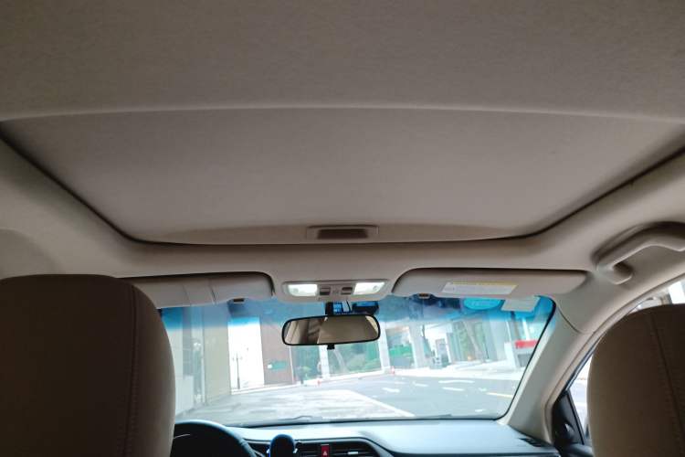 Used Honda Crider 2013 1.8L automatic luxury edition