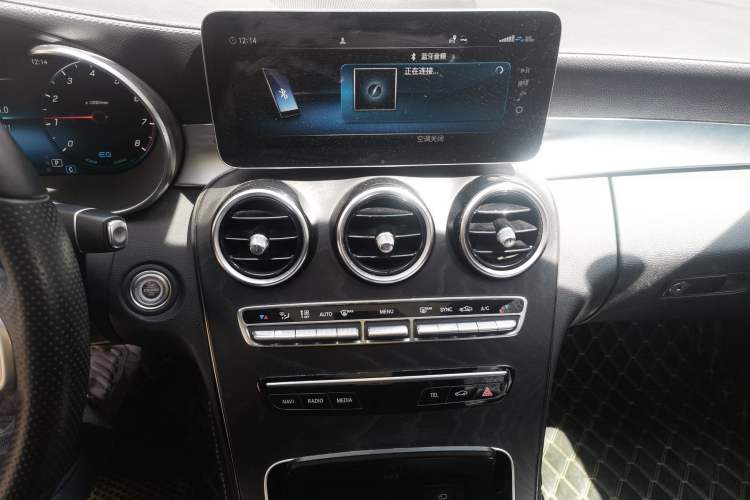 Used Mercedes-Benz C-Class 2020 C 260 L Sport Edition Audio And AC Panel