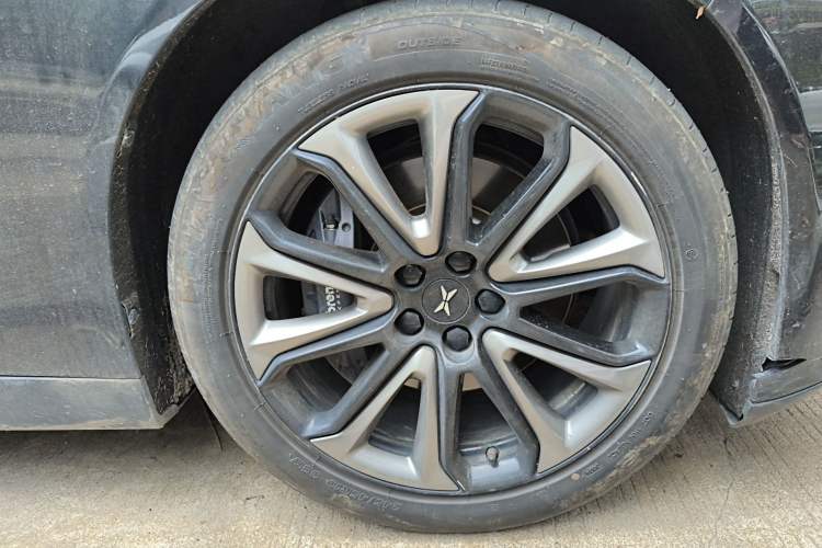 Used XPeng P7 2022 480G+ Exterior 7