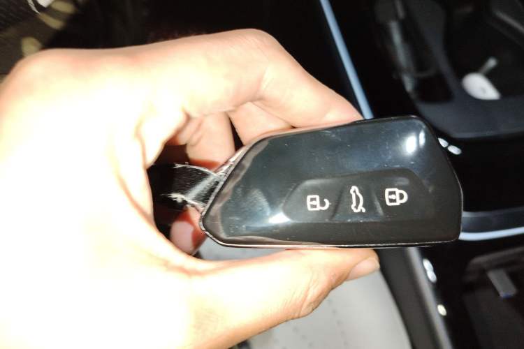 Used Volkswagen ID.4 CROZZ 2025 Pure Edition Vehicle Key