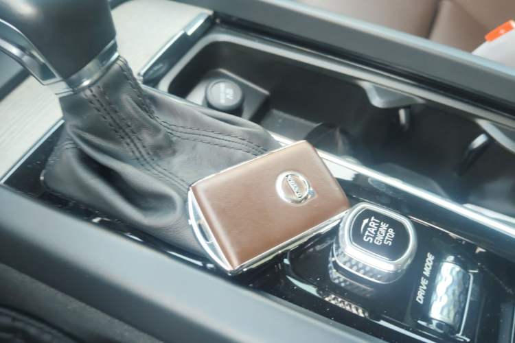 Used Volvo XC60 2020 T5 4x4 Smart Luxury Edition Vehicle Key