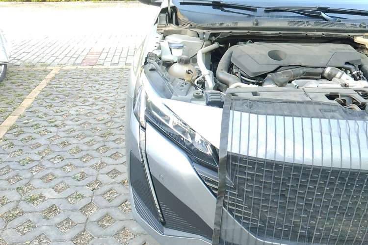 Used Peugeot 408 2022 1.6T Light-Chasing Edition Right Front Headlight