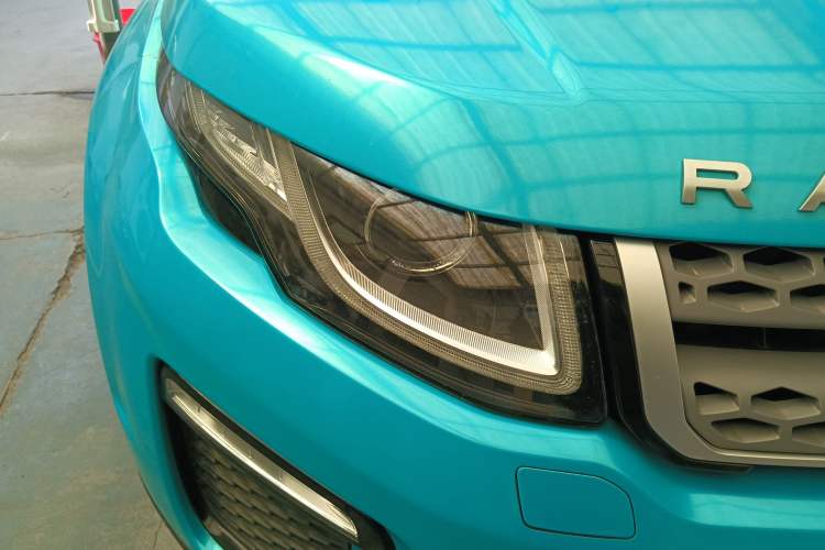 Used Land Rover Range Evoque 2018 240 PS SE Smart Brilliance Edition
