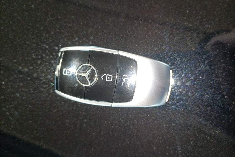 Used Mercedes-Benz E-Class 2022 Second Facelift E 300 L Luxury Edition