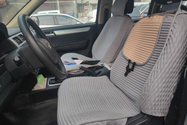 Used CHANGAN KAICHENG Shenqi F30 2016 1.5L Comfort Plus Long Wheelbase DAM15L Left Front Seat