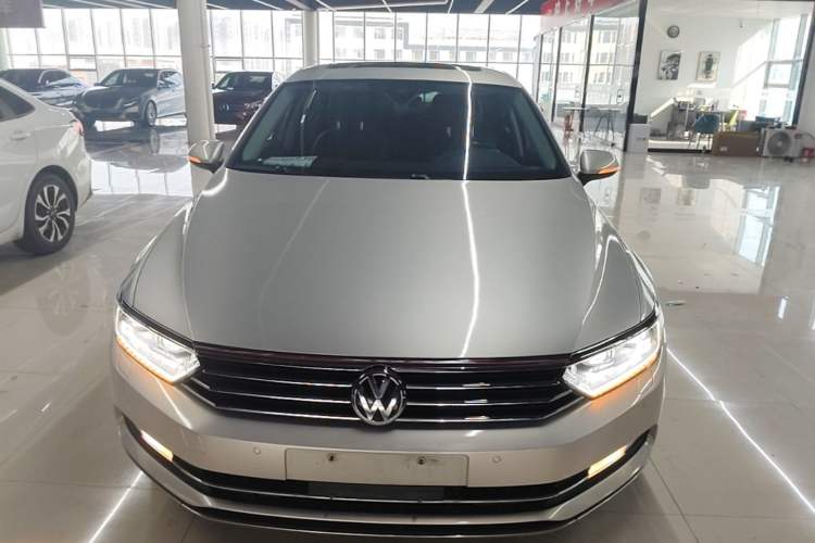 Used Volkswagen Magotan 2018 330TSI DSG Luxury Model