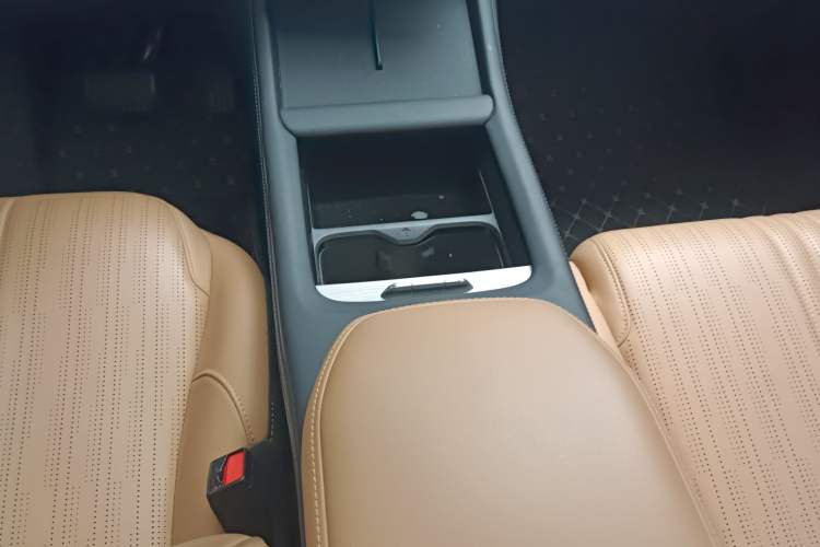 Used Geely Galaxy L7 2024 1.5T 115 km PLUS Dragon Edition