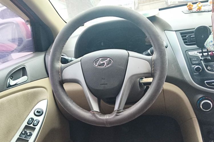 Used Hyundai Verna (older generation) 2010 Sedan 1.4L Manual Comfort GS
