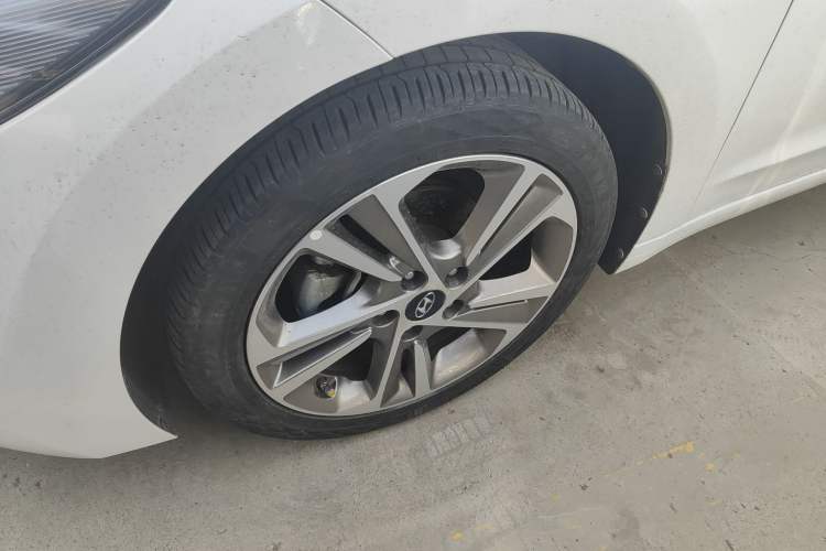 Used Hyundai Elantra (6th Generation / Lingdong) 2016 1.6L Automatic ZhiXuan – Elite Version