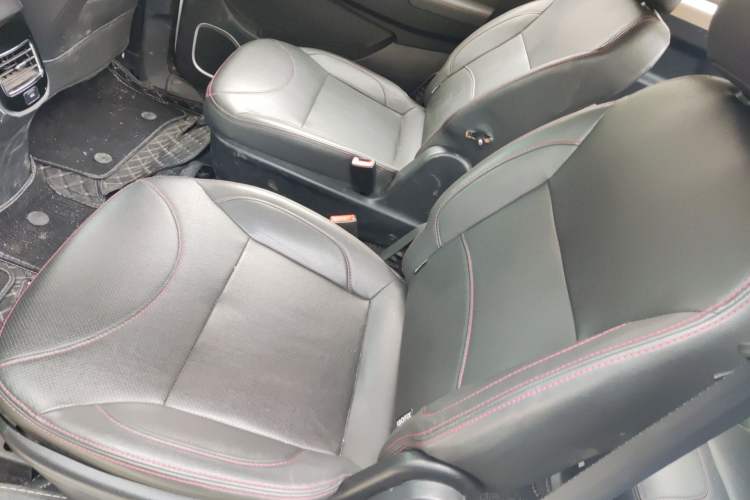 Used Jinbei 750 2018 1.6L Excellence Model