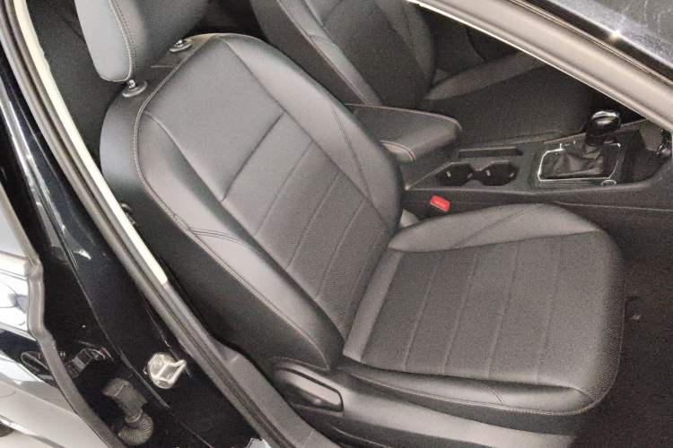 Used Volkswagen Lavida 2021 1.5L Automatic Comfort Edition Right Front Seat