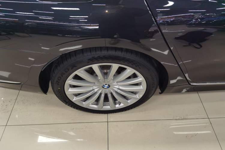 Used BMW 7 Series 2021 730Li Luxury Package
