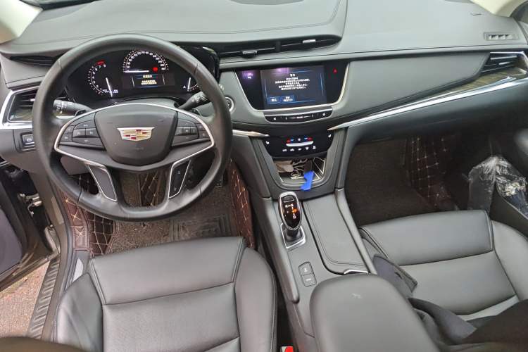 Used Cadillac XT5 2018 25T Luxury Model