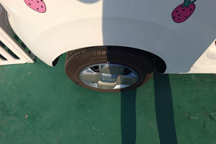 Used Geely Galaxy Panda 2024 Panda Mini 200km Endurance Bear
