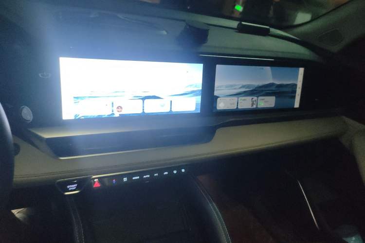 Used Geely Auto Monjaro L 2022 1.5T Leishen Hi·F Plug-in Hybrid Super Xun Audio And AC Panel