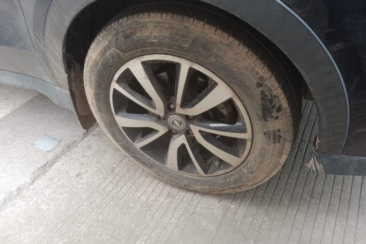 Used Dongfeng Fengon 580 2017 1.5T CVT Comfort Model Right Front Wheel Hub