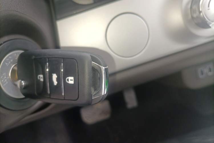 Used CHANGAN NEVO Lumin 2026 Model Treasure Edition 205km Passionate Beige Ningde Vehicle Key