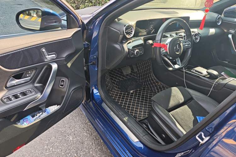 Used Mercedes-Benz A-Class 2021 A 200 L Sport Sedan Fashion Model