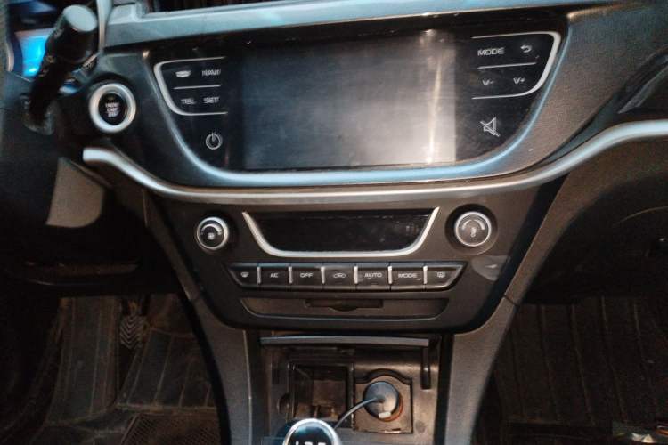 Used Geely Auto Emgrand 2017 Sedan Million Edition 1.5L Manual - Upward Version