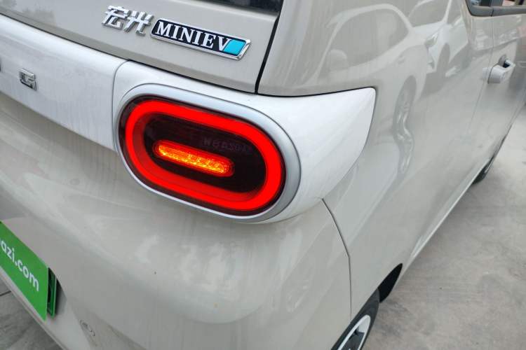 Used Wuling Hongguang MINIEV 2024 3rd Generation 215km Youth Edition Right Rear Taillight