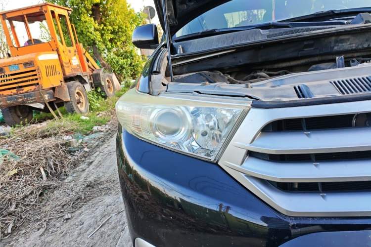 Used Toyota Highlander 2012 2.7L Two-Wheel Drive 7-Seater Luxury Edition