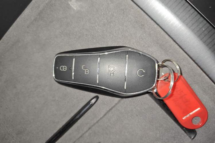 Used BYD Song L EV 2025 662 km Advanced Intelligent Driving Version
