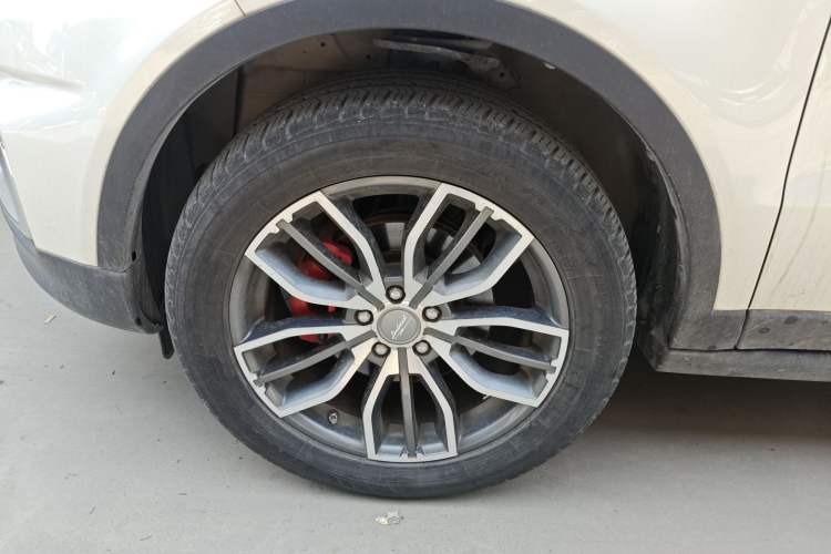 Used Land X7 2018 Geely Xingyue 1.5T Panoramic Supreme Model Left Front Wheel Hub