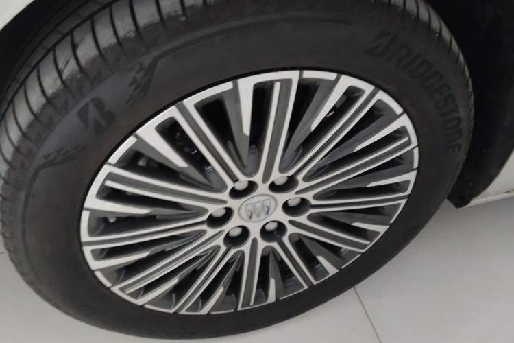 Used Buick GL8 New Energy 2024 Lu Zun Luxury Edition 7-Seater Exterior 7