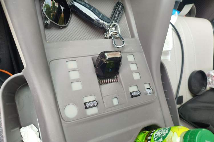 Used BYD Song PLUS New Energy 2025 EV 520km Luxury Version Gear Lever