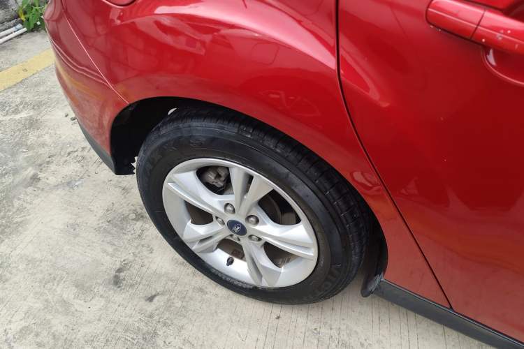 Used Ford Focus 2012 Hatchback 1.6L Automatic Fashion Edition
