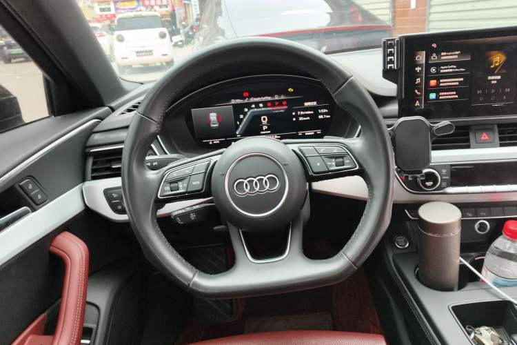 Used Audi A4L 2022 40 TFSI Luxury Dynamic Model
