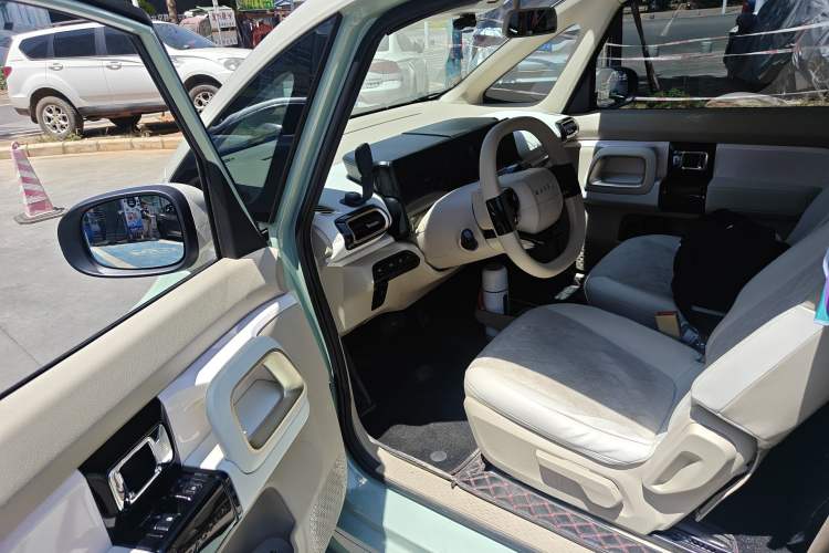 Used Baojun KiWi EV 2023 DJI Edition Lithium Iron Phosphate Driver Seat