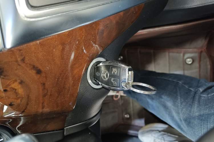 Used Mercedes-Benz M-Class 2014 ML 400 4MATIC Luxury Model