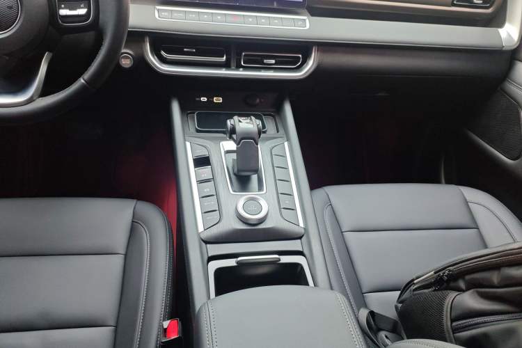 Used Great Wall Poer 2024 2.4T Passenger Version Automatic Diesel 4x4 Comfort Trim