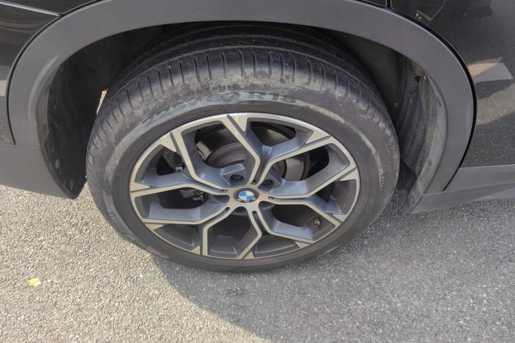 Used BMW X1 2022 sDrive25Li Leading Model Right Rear Wheel Hub