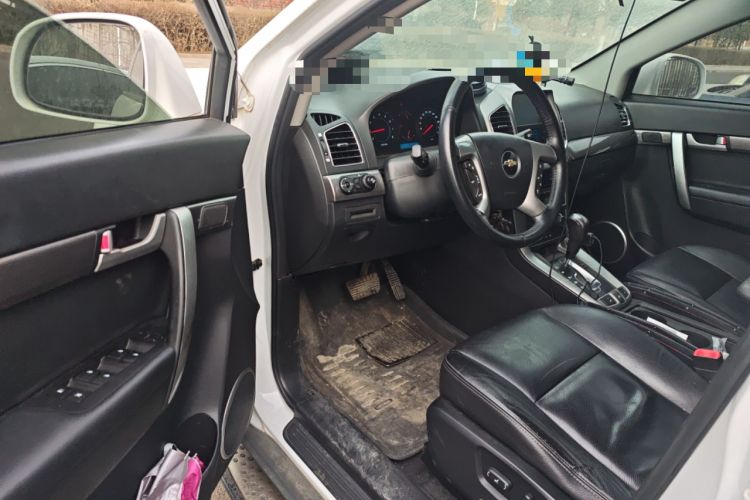 Used Chevrolet Captiva 2011 2.4 AT 7-Seater Luxury Navigation Edition
