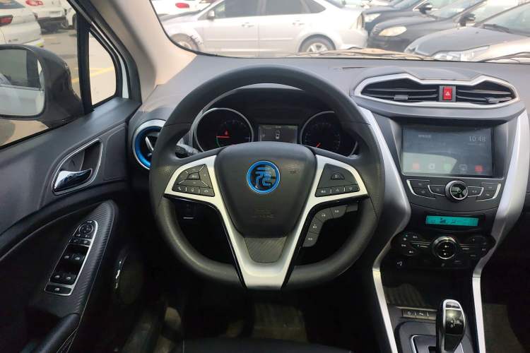 Used BYD Yuan New Energy 2018 EV360 Smart Connect Cool Edition
