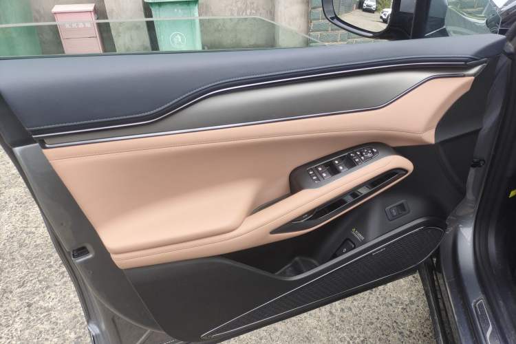 Used BYD Song L EV 2024 662 km Excellence Version
