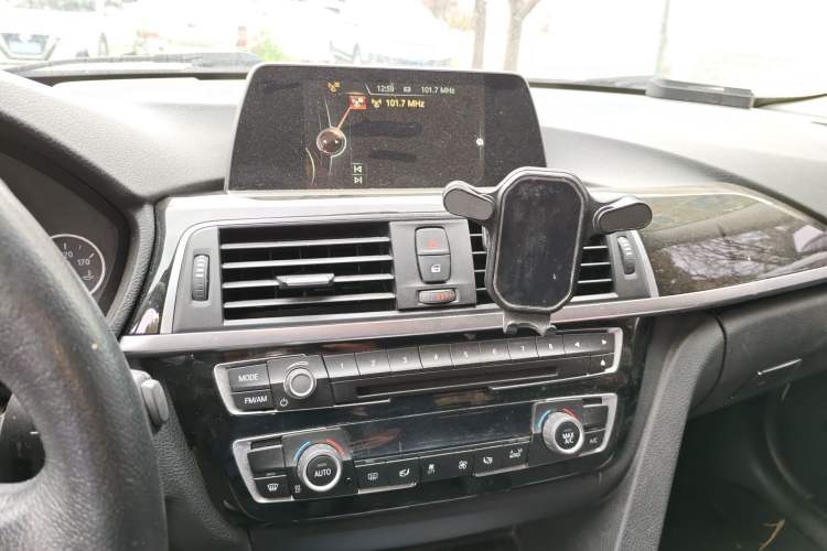 Used BMW 3 Series 2016 320Li Fashion Model
