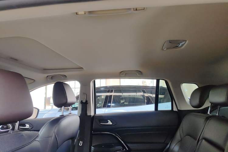 Used GAC Trumpchi GS4 2018 235T Automatic Two-Wheel Drive Luxury Smart Connectivity Version Headliner